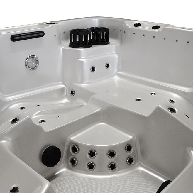 SPA Sūkurinė Vonia AMOG-1313 220x220x98cm.