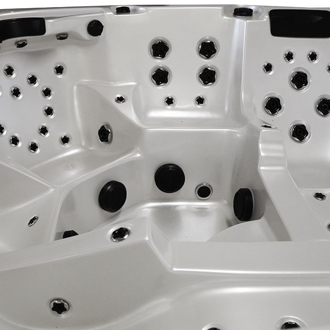 SPA Sūkurinė Vonia AMOG-1313 220x220x98cm.